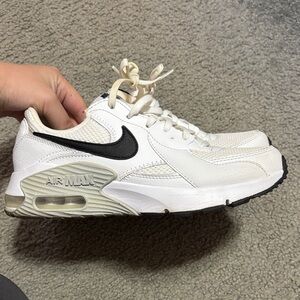 Nike air max excee white sneakers